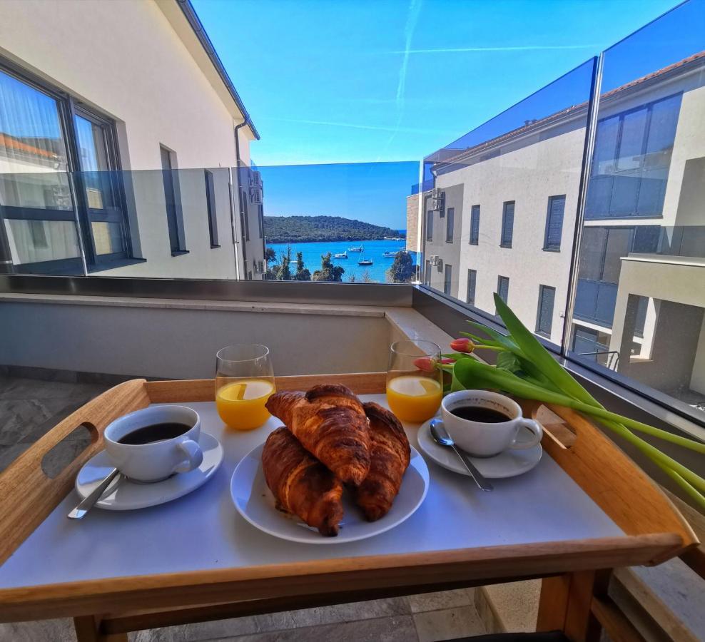 Black Pearl - Luxury Seaside App With Pool & Bbq, Istra Banjole Ngoại thất bức ảnh
