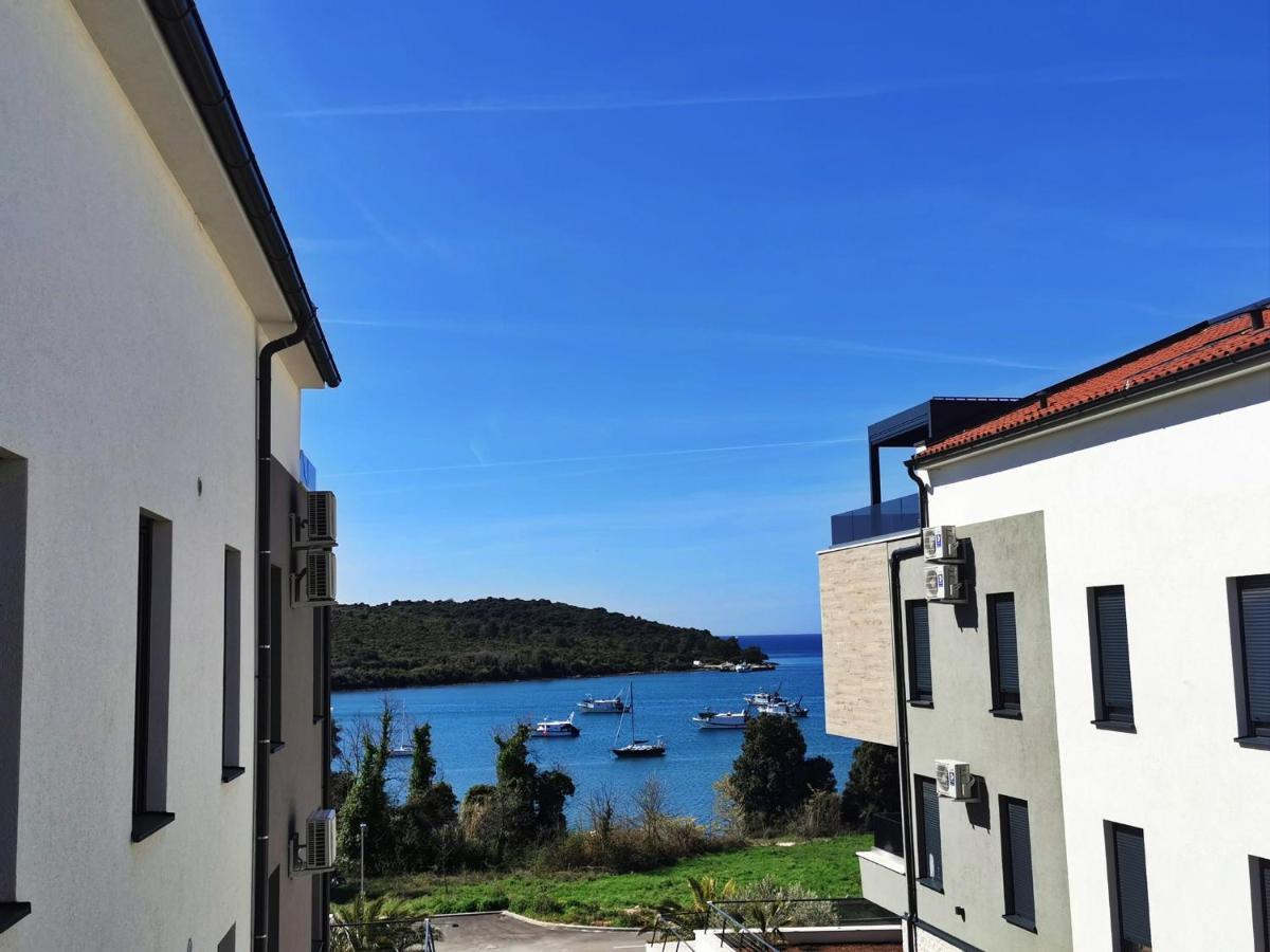 Black Pearl - Luxury Seaside App With Pool & Bbq, Istra Banjole Ngoại thất bức ảnh